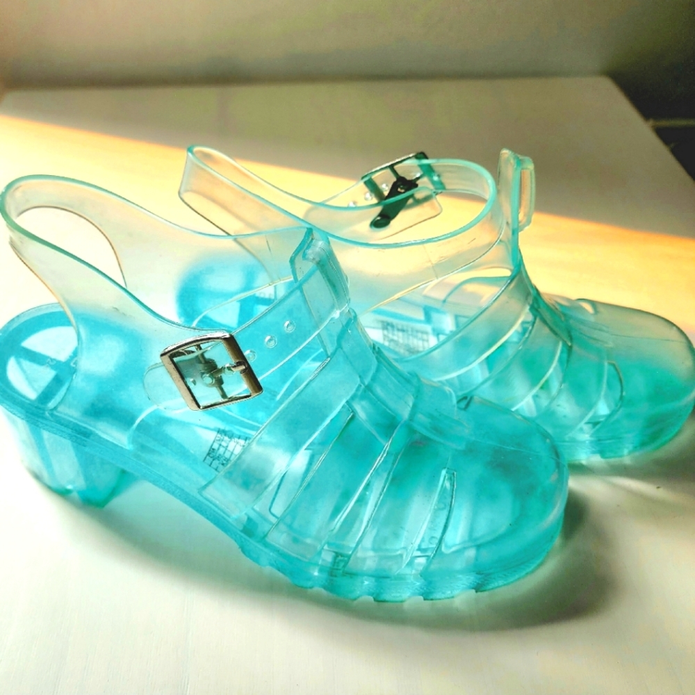 Fisherman Jelly Sandals Forever 21 90s comeback sz. US 6 Summer trendy sandals